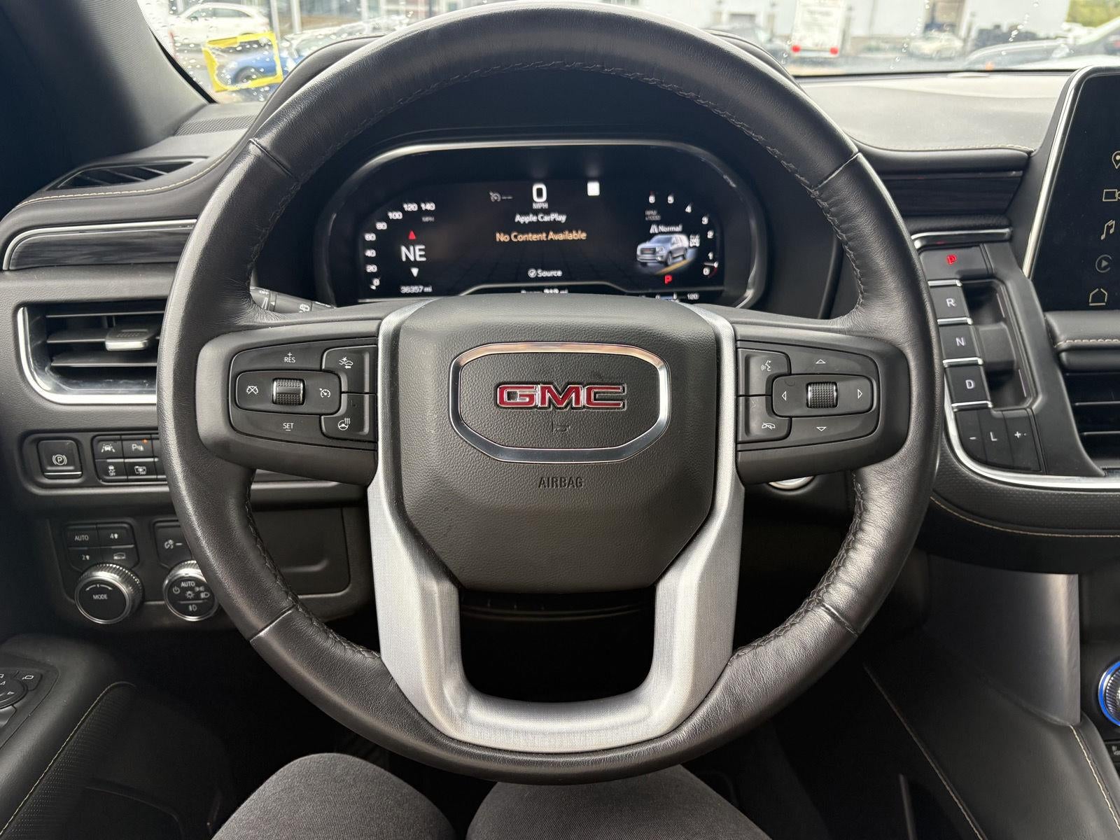2022 GMC Yukon XL SLT