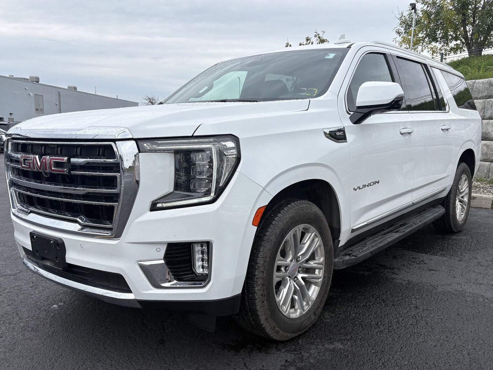 2022 GMC Yukon XL SLT