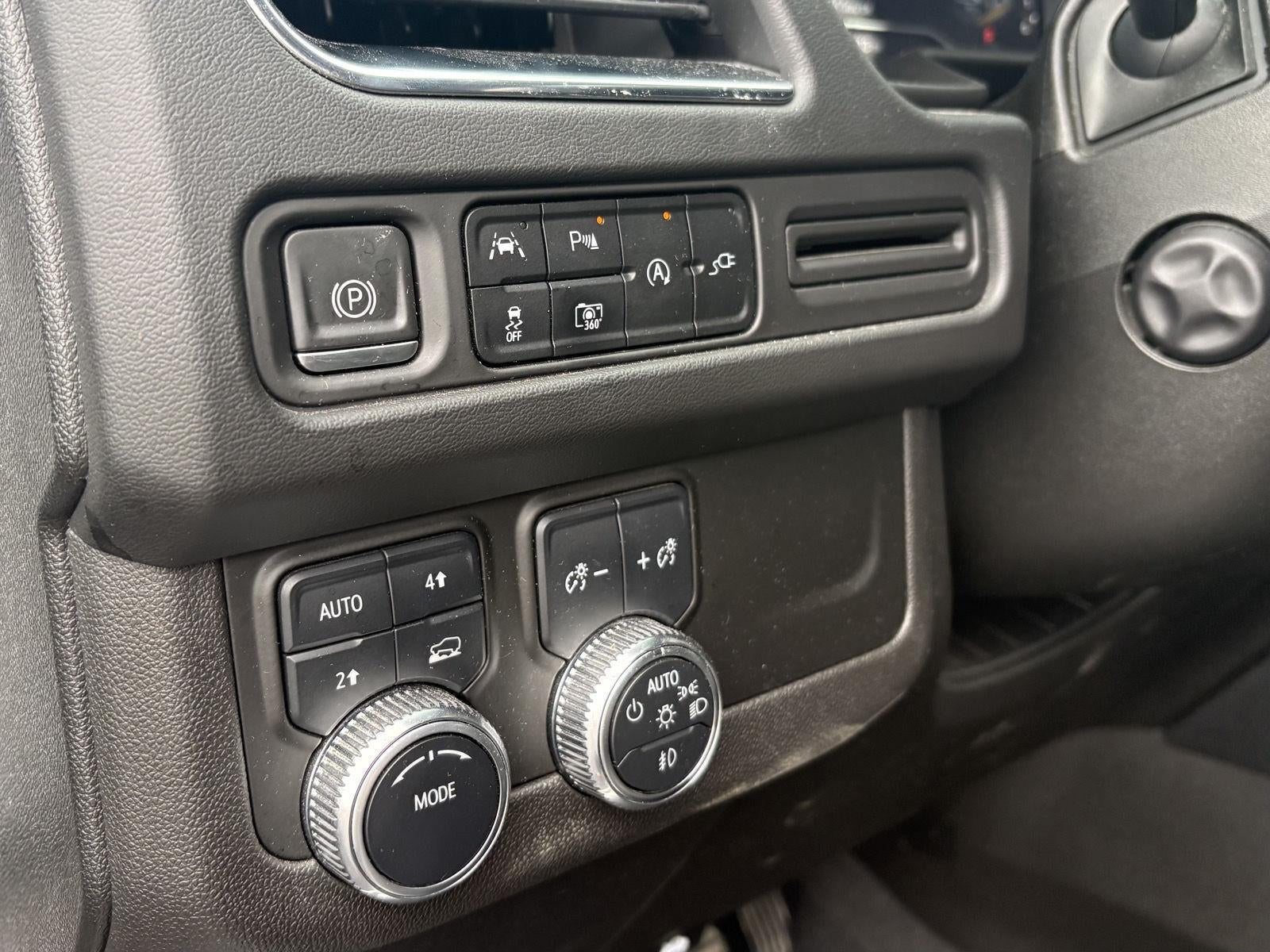 2022 GMC Yukon XL SLT