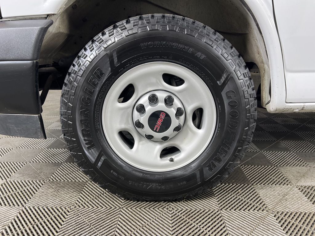 2024 GMC Savana 2500 Work Van