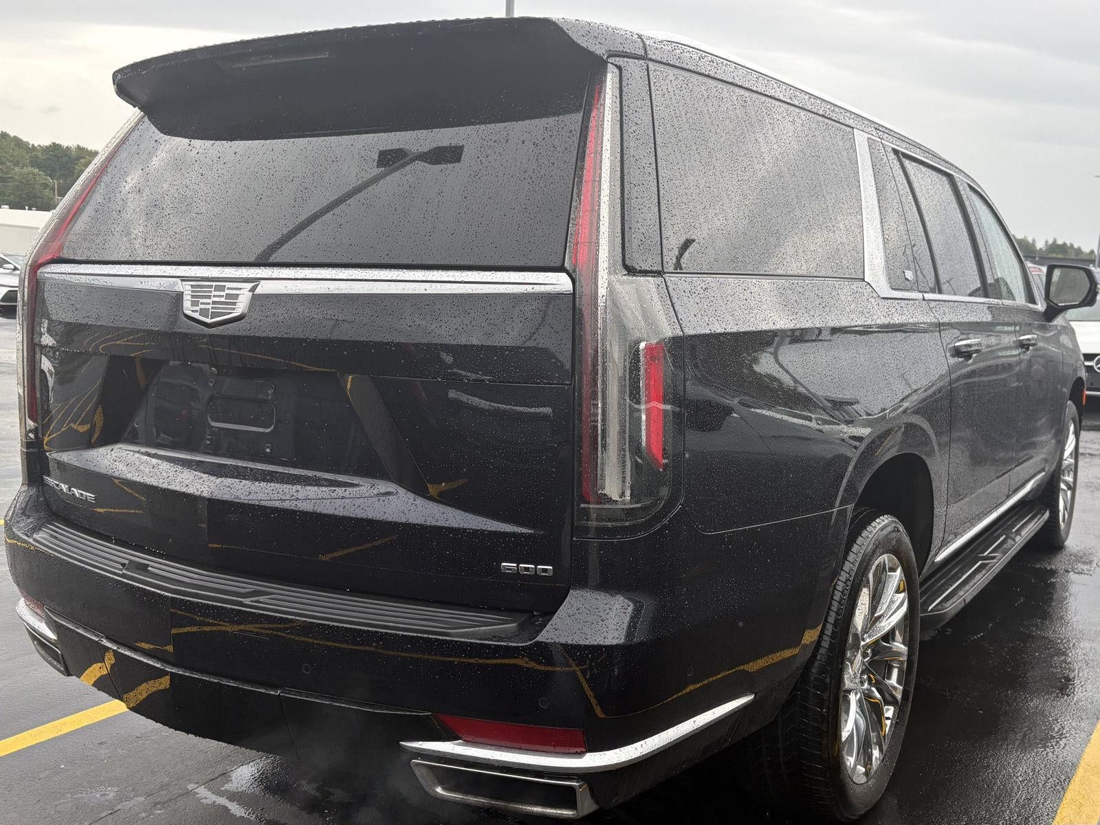 2022 Cadillac Escalade Esv Premium Luxury