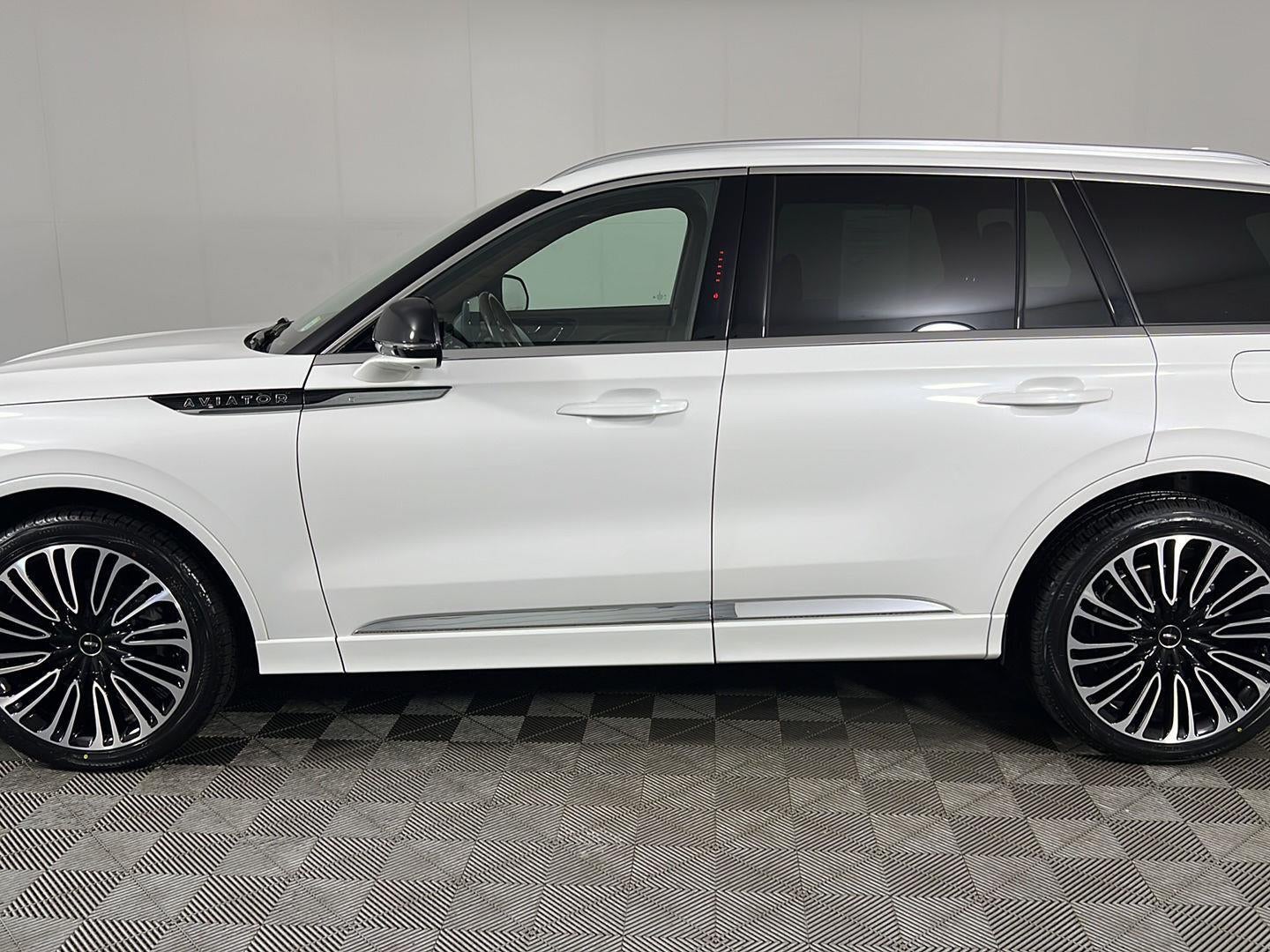 2023 Lincoln Aviator Black Label