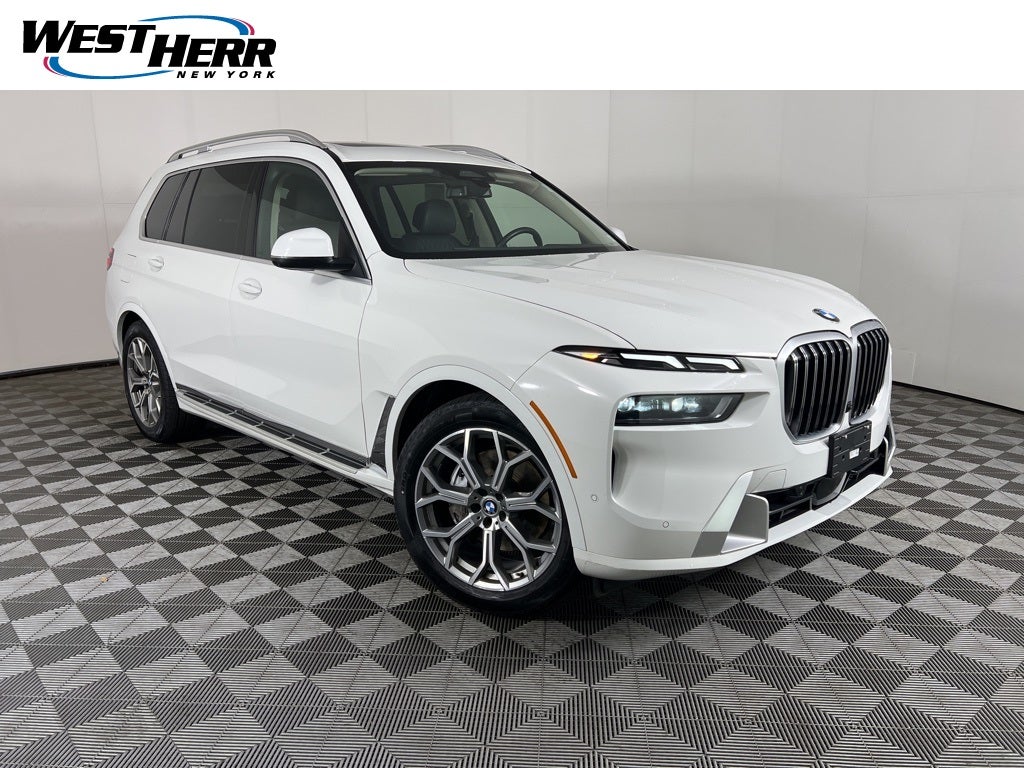 2025 BMW X7 xDrive40i