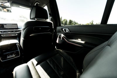 2025 BMW X7 M60i
