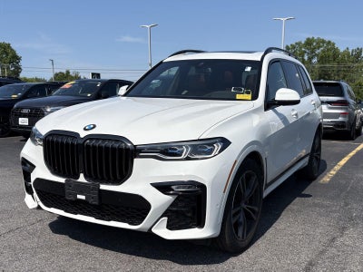 2022 BMW X7 M50i