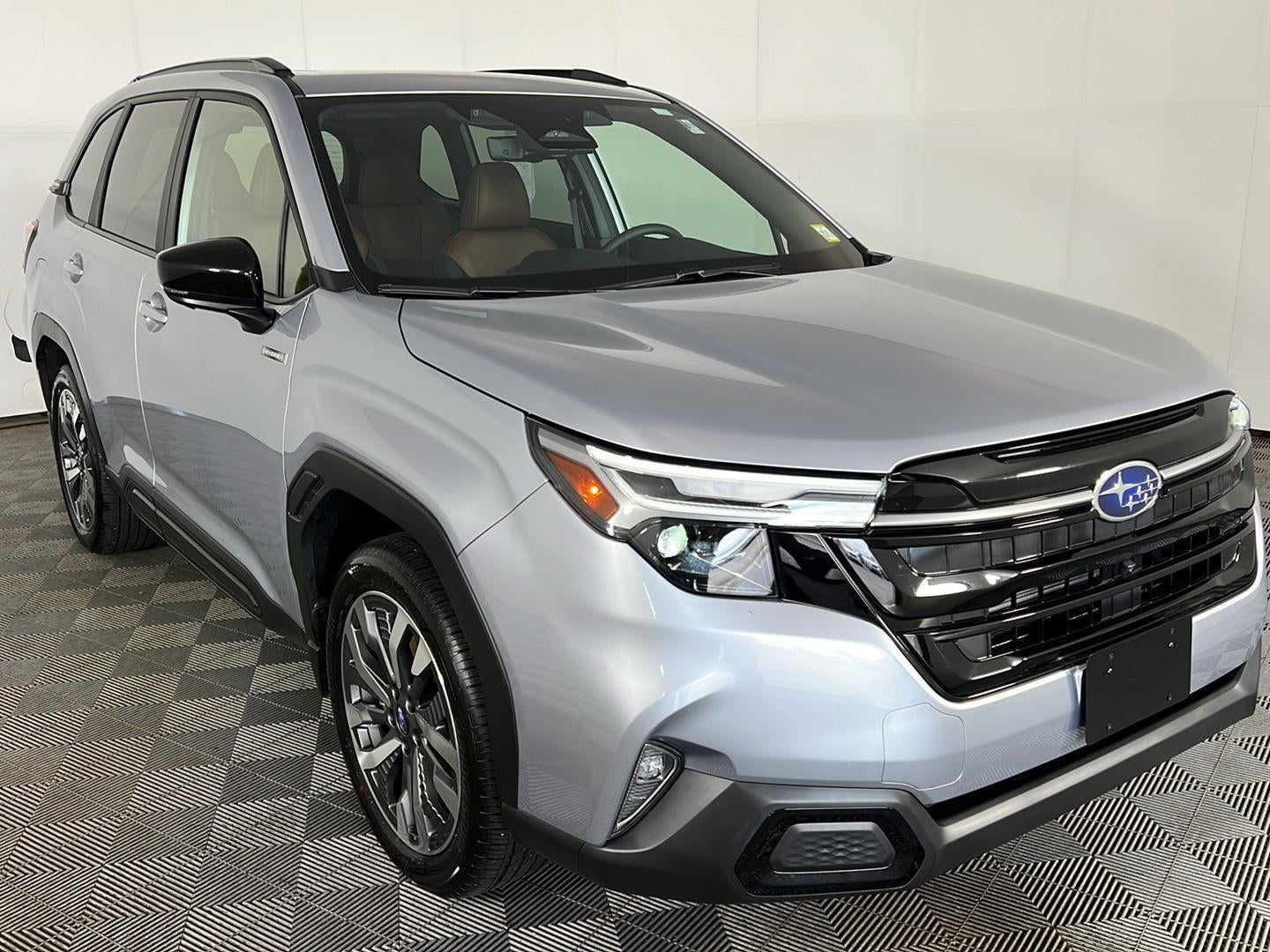 2025 Subaru Forester Touring Hybrid