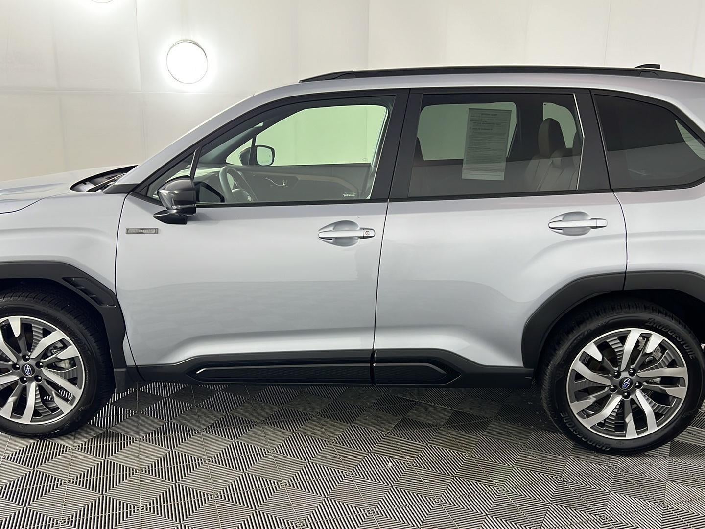 2025 Subaru Forester Touring Hybrid