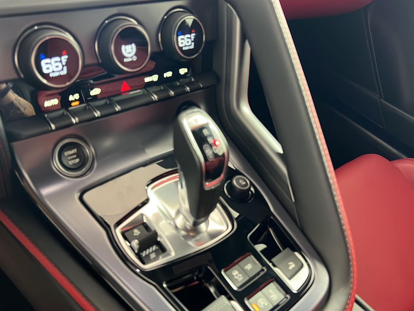 2023 Jaguar F-TYPE R