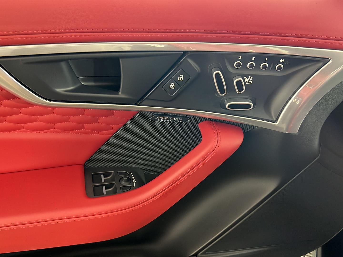 2023 Jaguar F-TYPE R