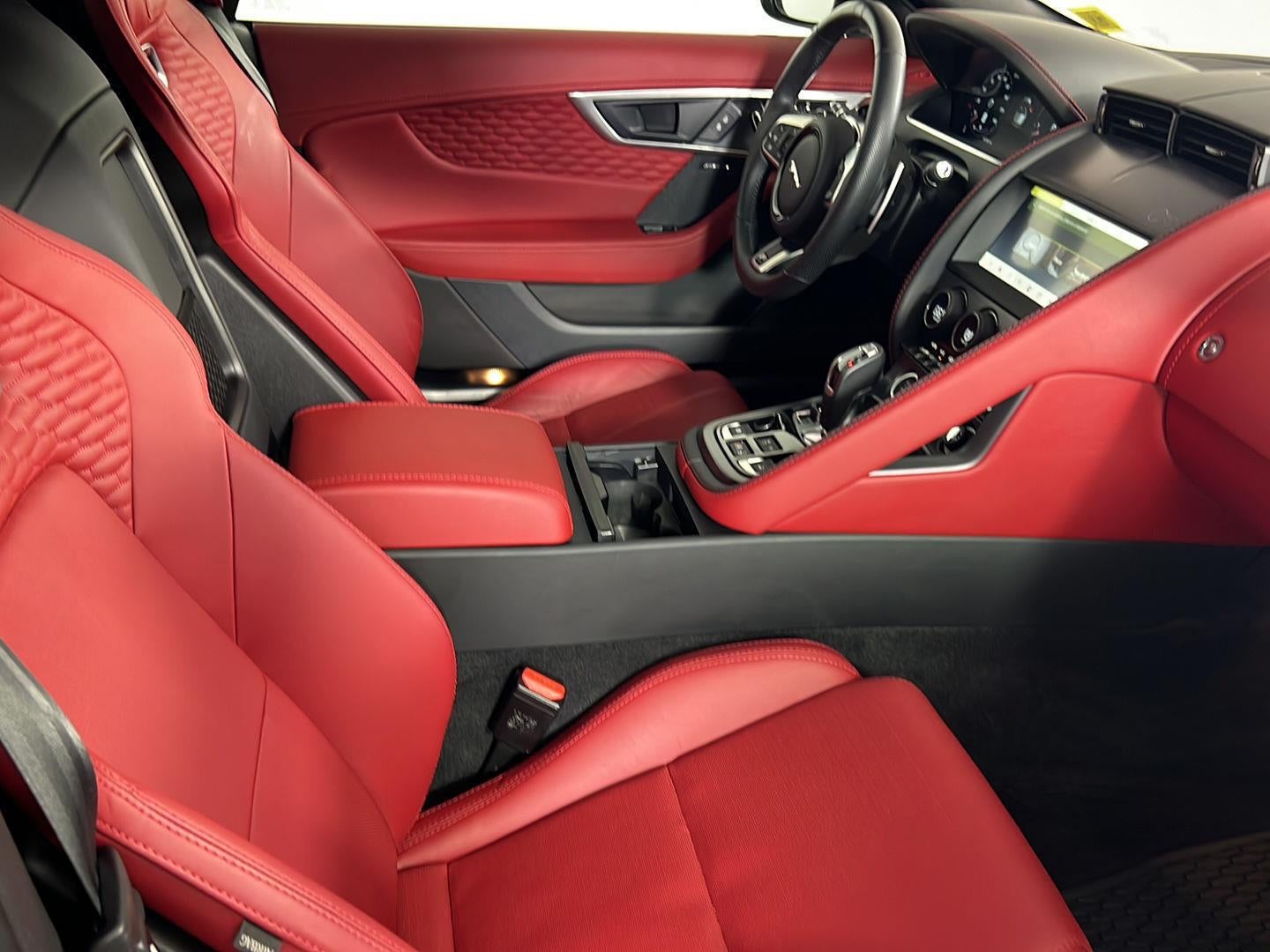 2023 Jaguar F-TYPE R
