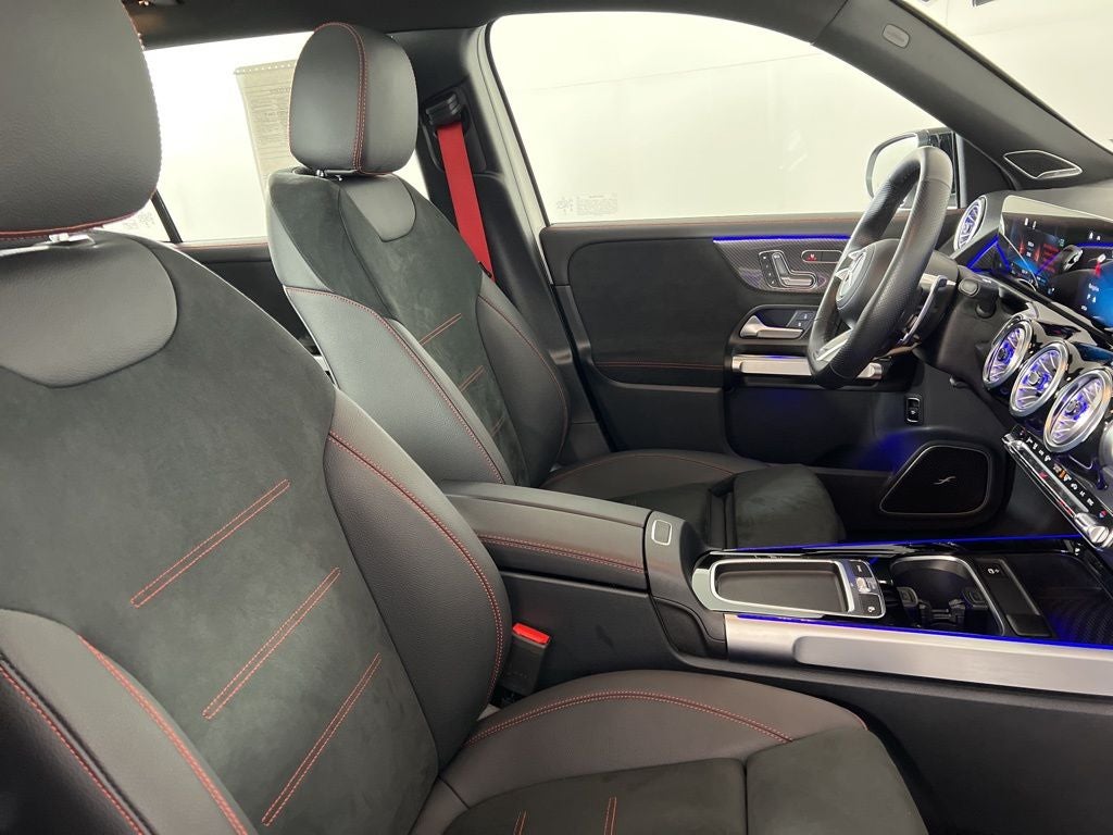 2025 Mercedes-Benz GLB GLB 35 AMG® 4MATIC®