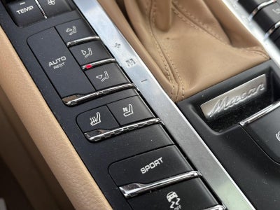 2016 Porsche Macan S