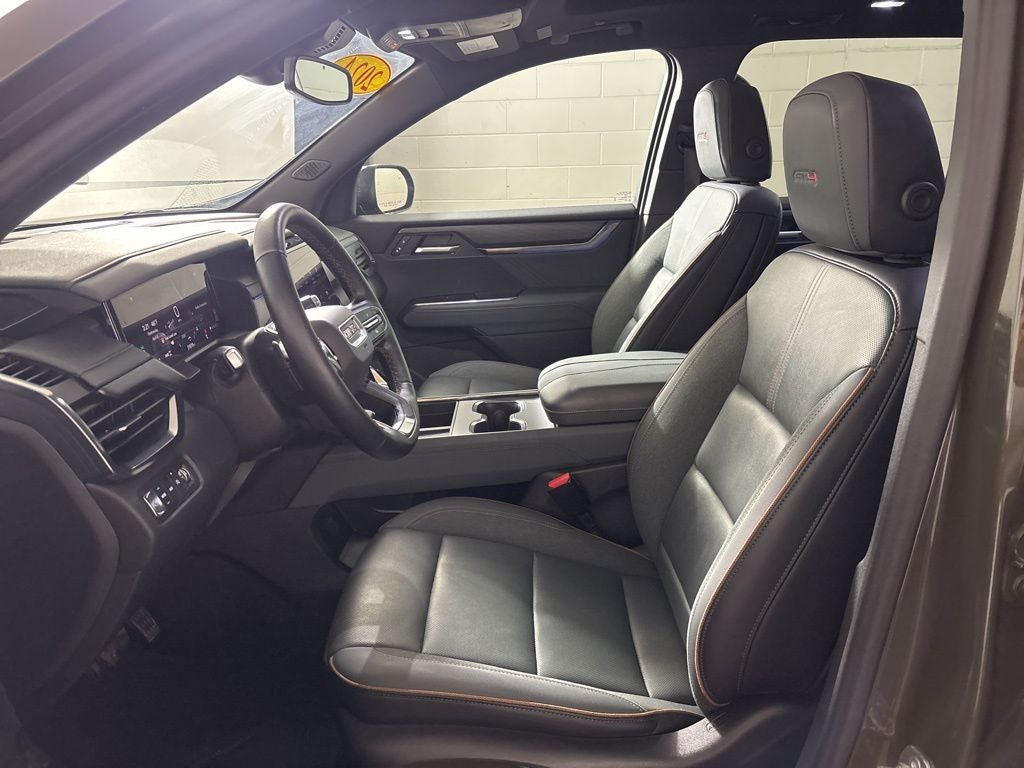 2024 GMC Acadia AT4