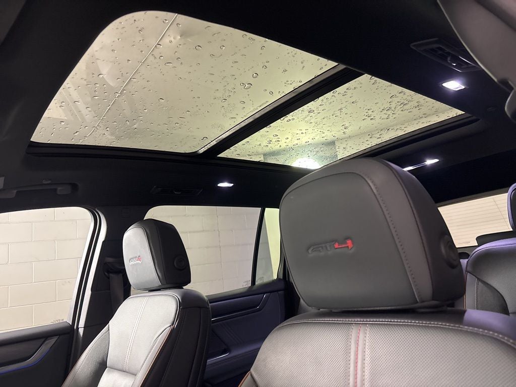 2024 GMC Acadia AT4