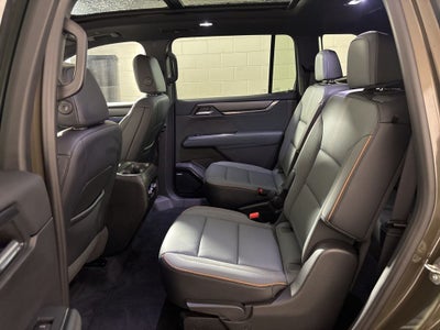2024 GMC Acadia AT4