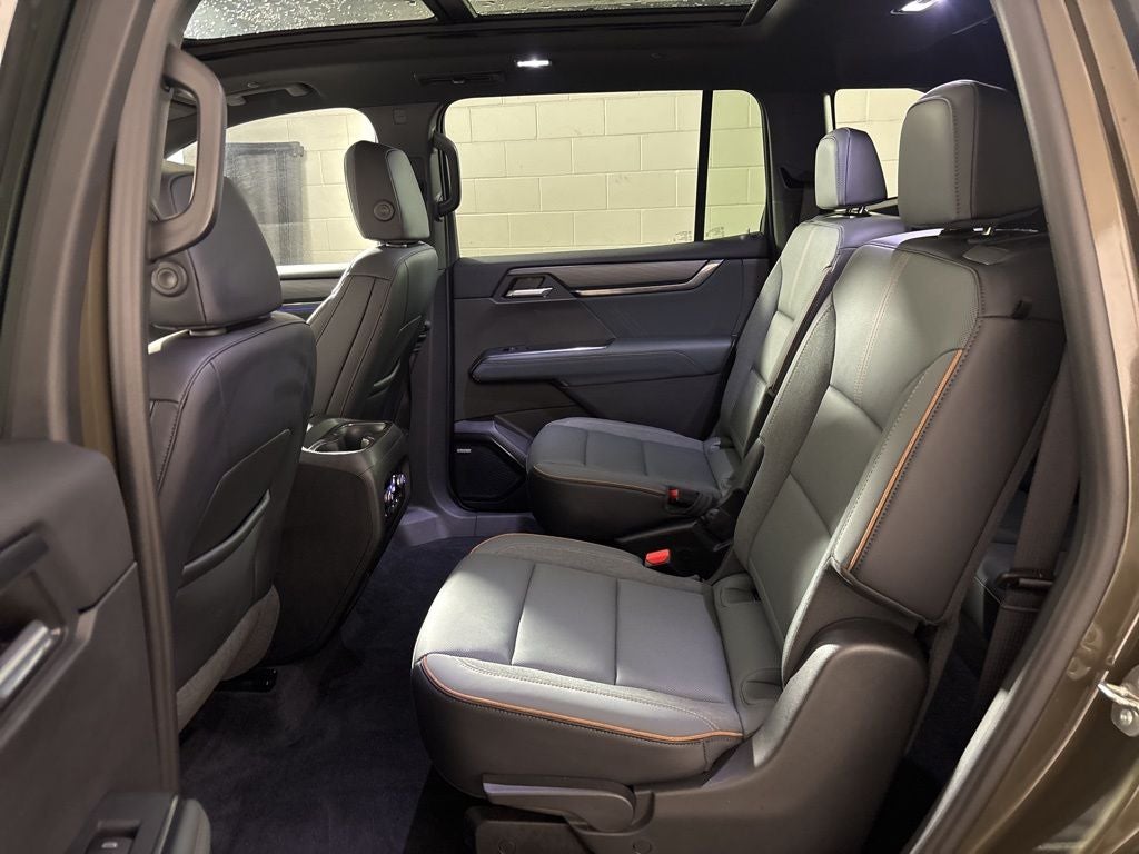 2024 GMC Acadia AT4