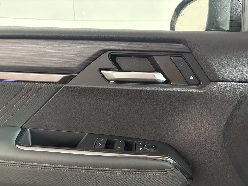 2024 GMC Acadia AT4