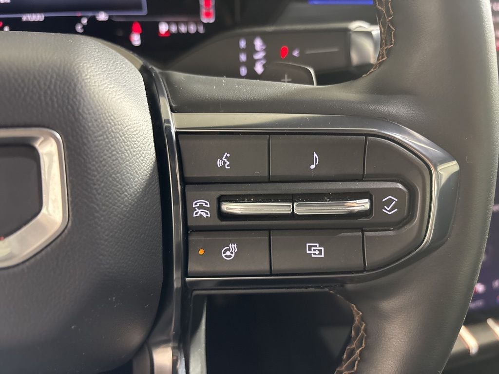 2024 GMC Acadia AT4