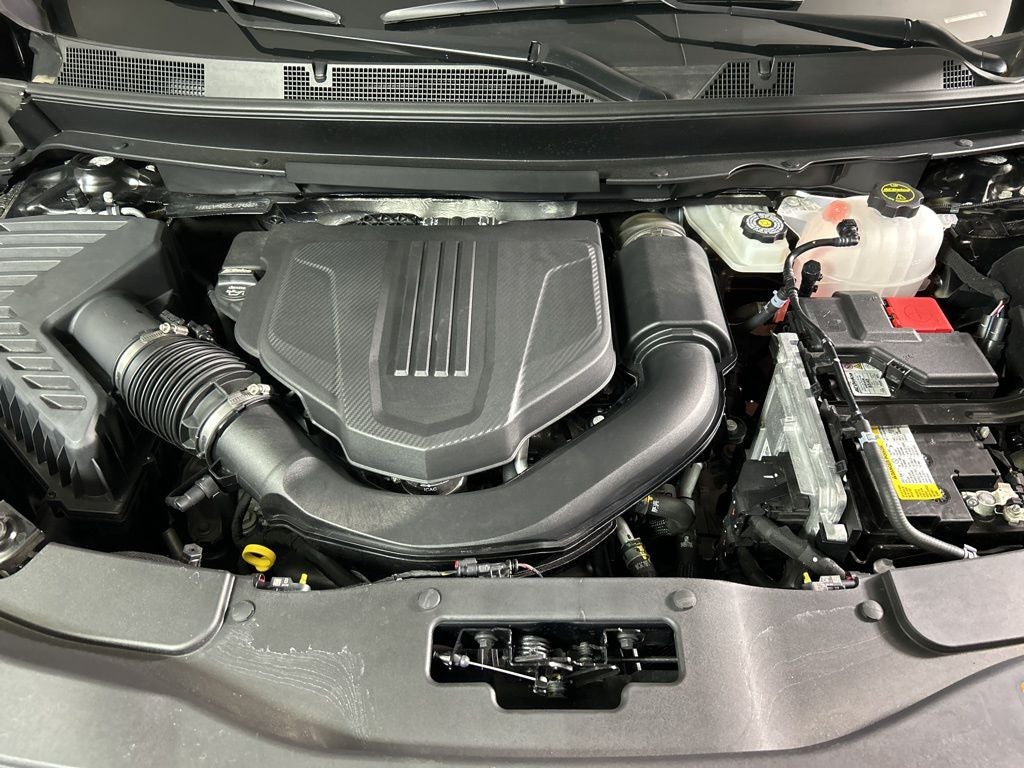 2025 GMC Acadia AT4