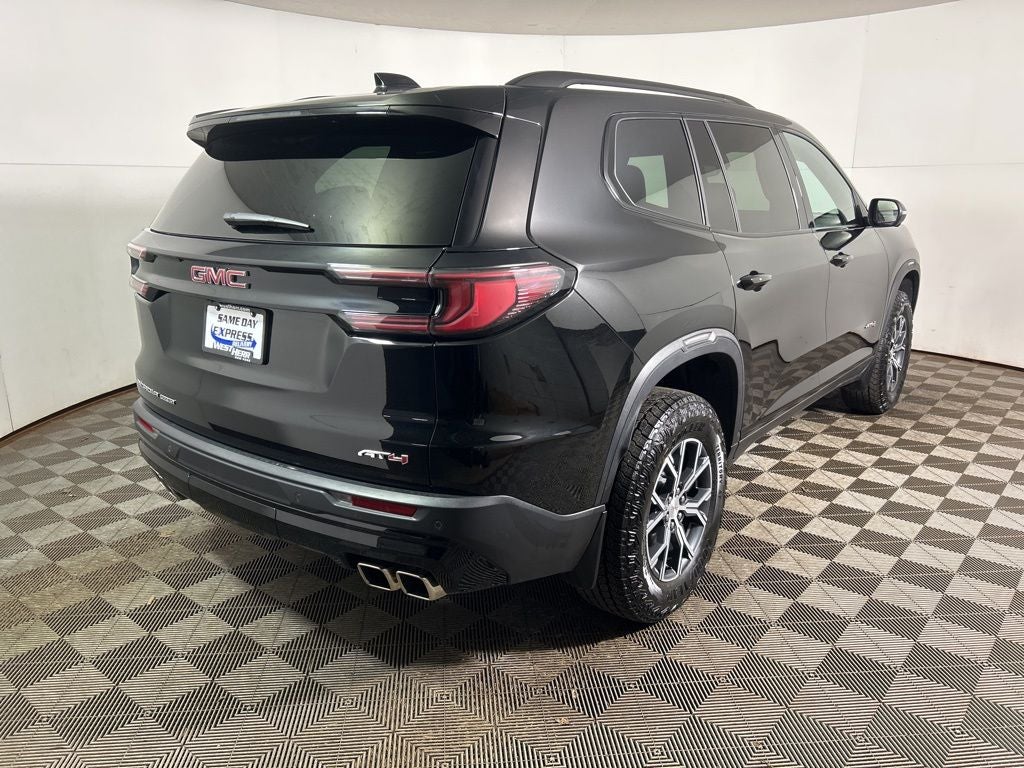 2025 GMC Acadia AT4