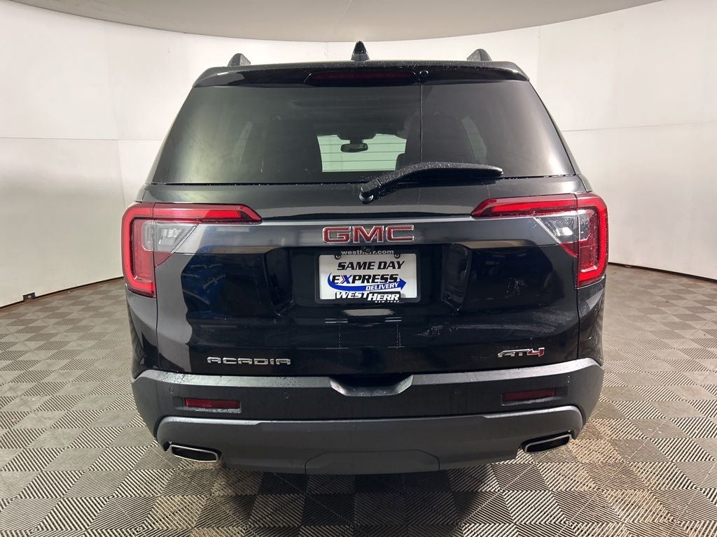 2023 GMC Acadia AT4
