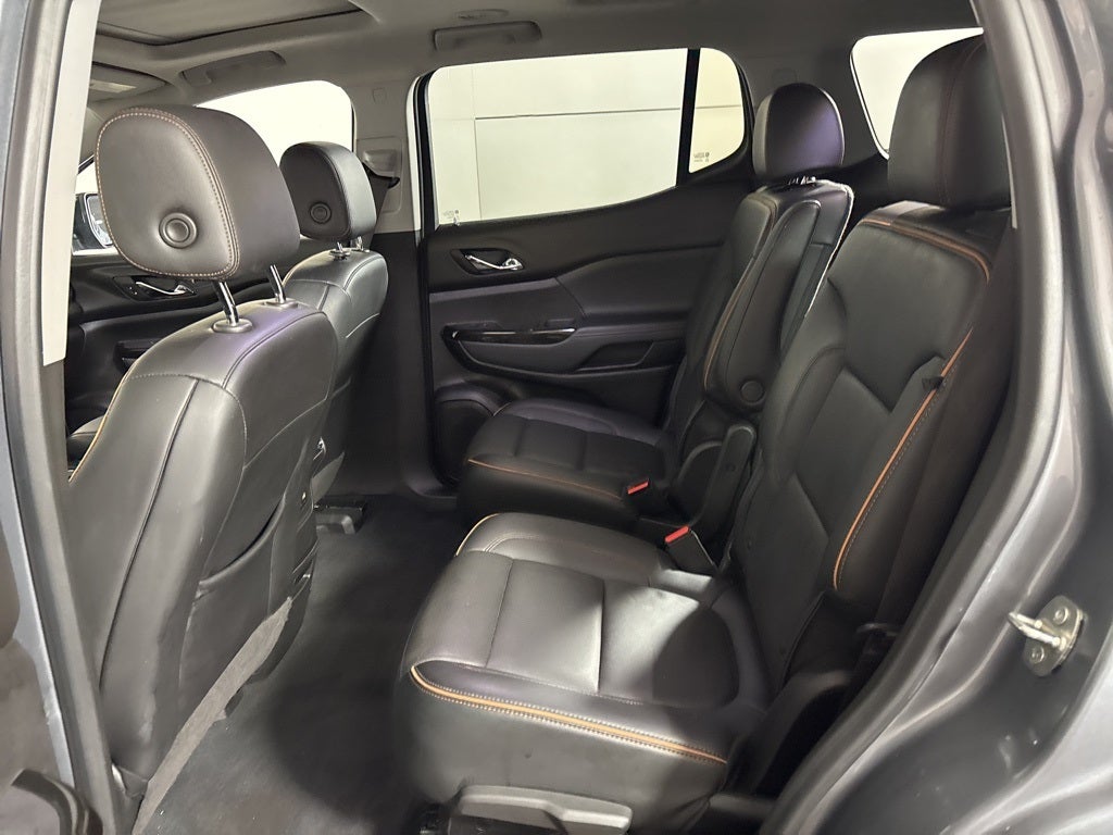 2022 GMC Acadia AT4