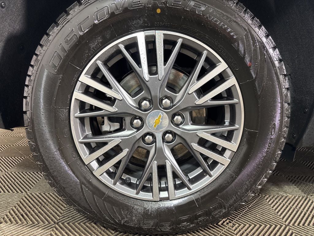 2025 Chevrolet Traverse LT 2LT