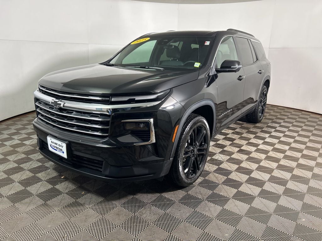 2025 Chevrolet Traverse LT 2LT