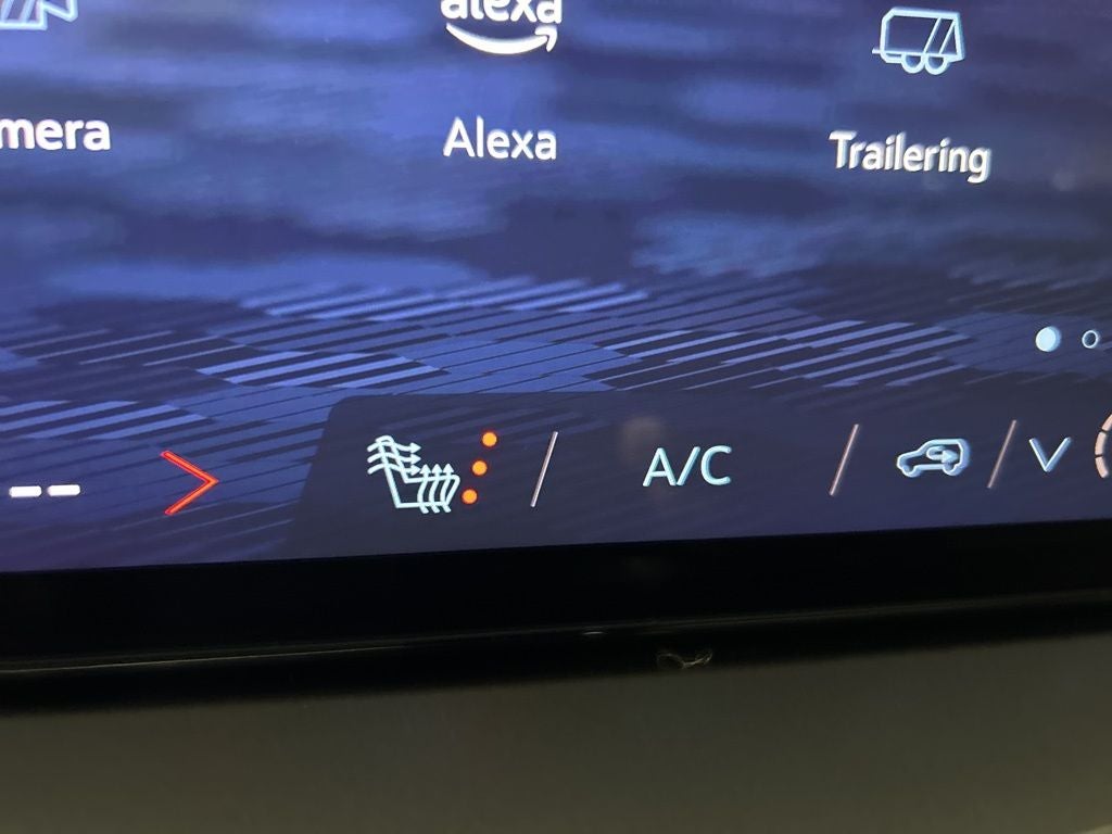 2025 Chevrolet Traverse LT 2LT