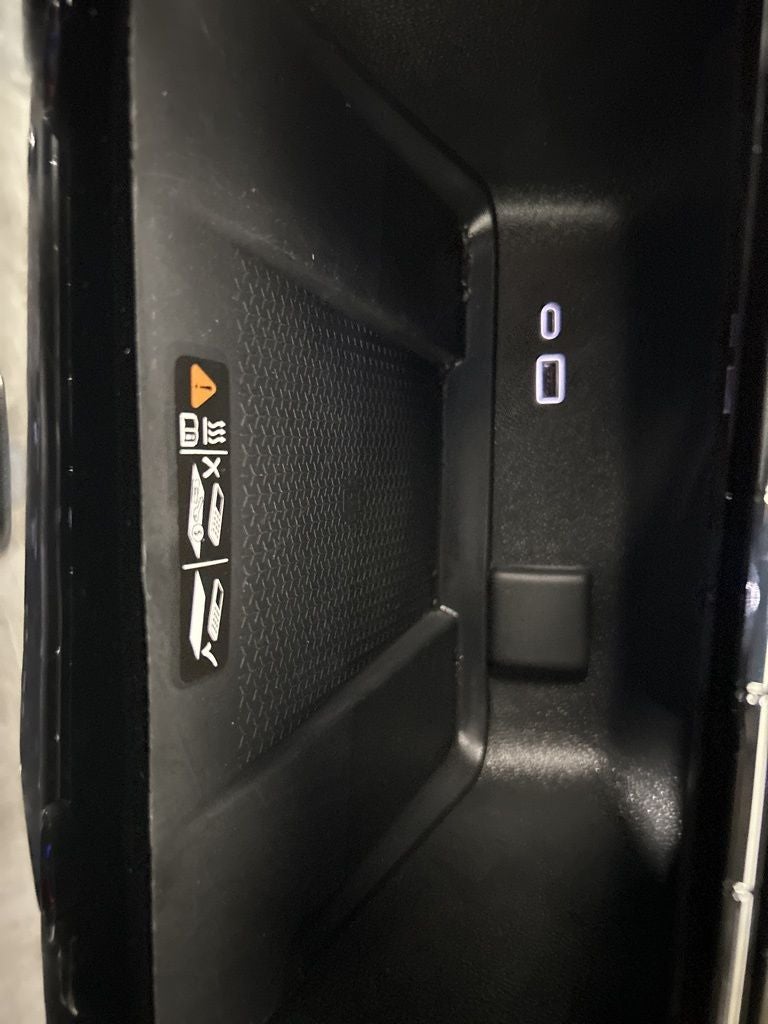 2025 Chevrolet Traverse LT 2LT