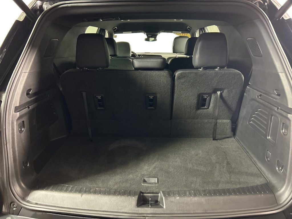 2025 Chevrolet Traverse LT 2LT