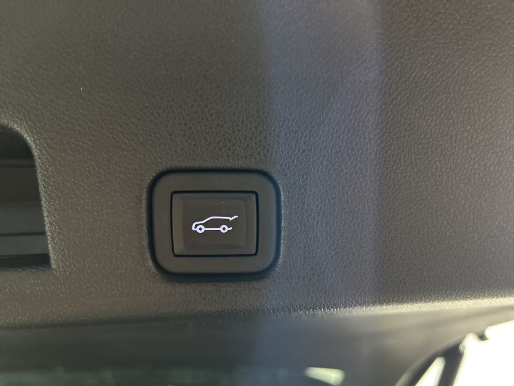 2025 Chevrolet Traverse LT 2LT