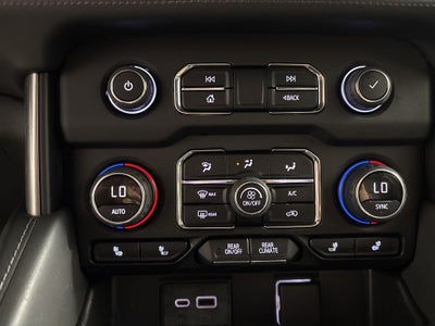 2021 Chevrolet Suburban LT