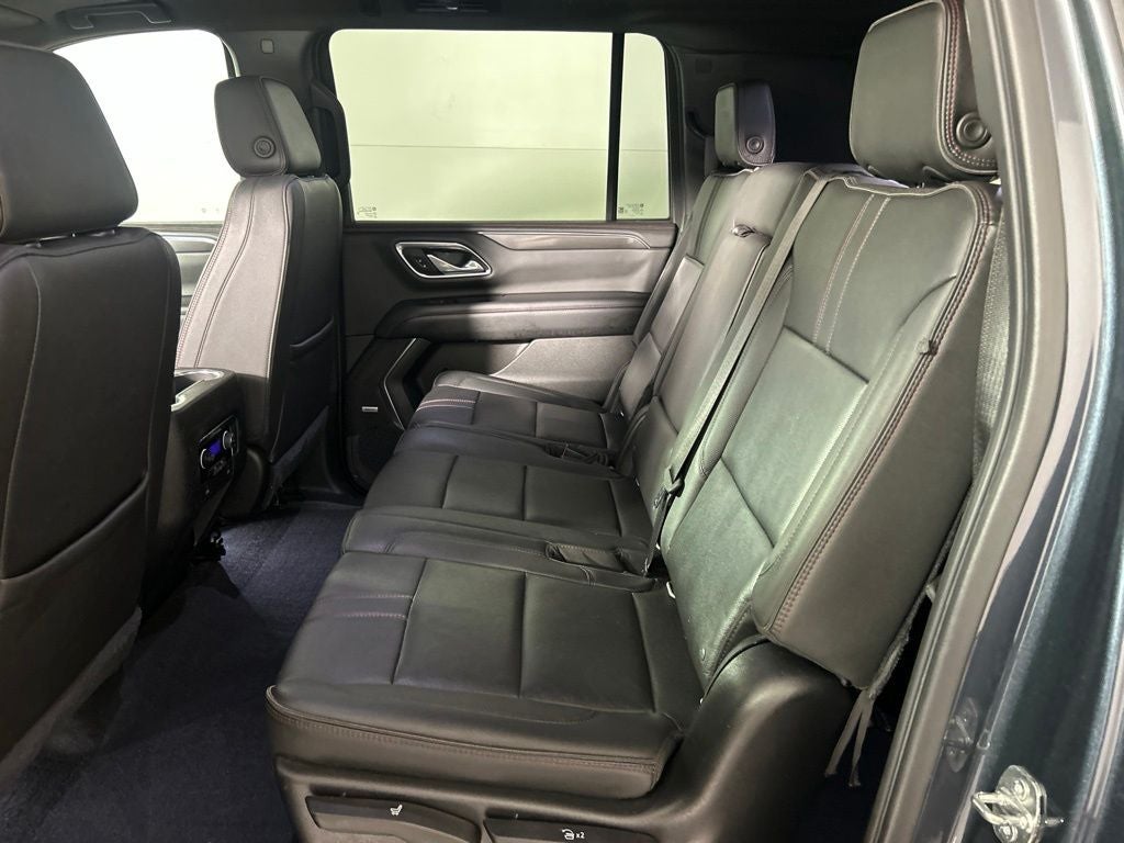 2021 Chevrolet Suburban RST