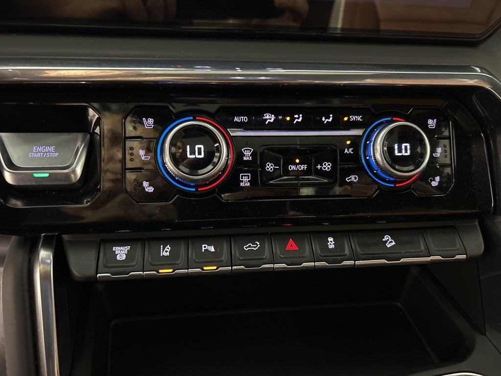 2024 GMC Sierra 3500HD Denali Ultimate Crew Cab