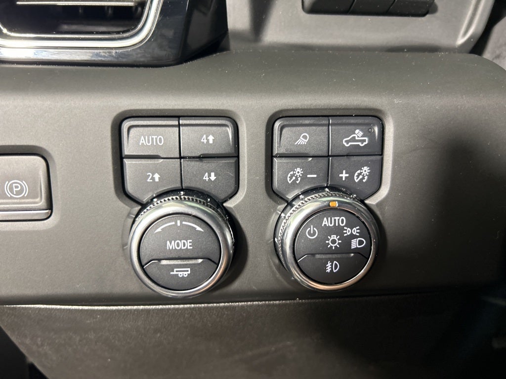 2024 GMC Sierra 3500HD Denali Ultimate Crew Cab