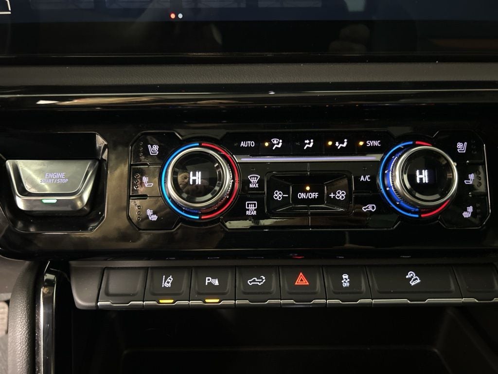 2025 GMC Sierra 2500HD AT4