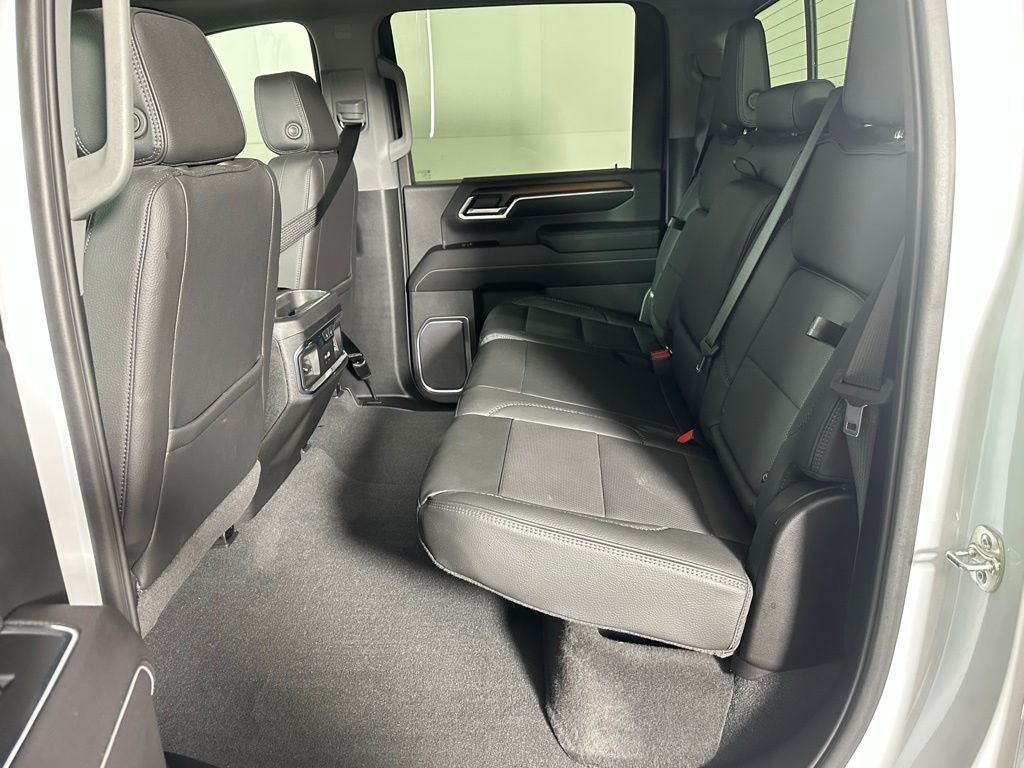 2025 GMC Sierra 2500HD Denali