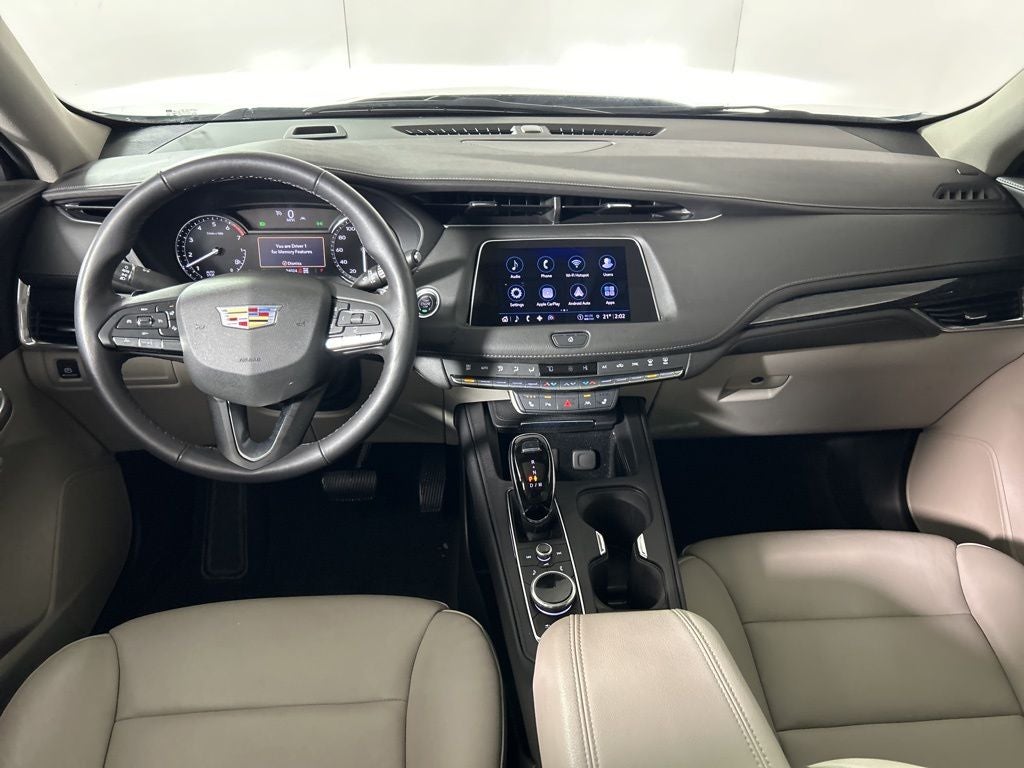 2023 Cadillac XT4 Premium Luxury