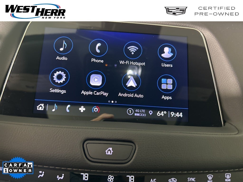 2023 Cadillac XT4 Premium Luxury