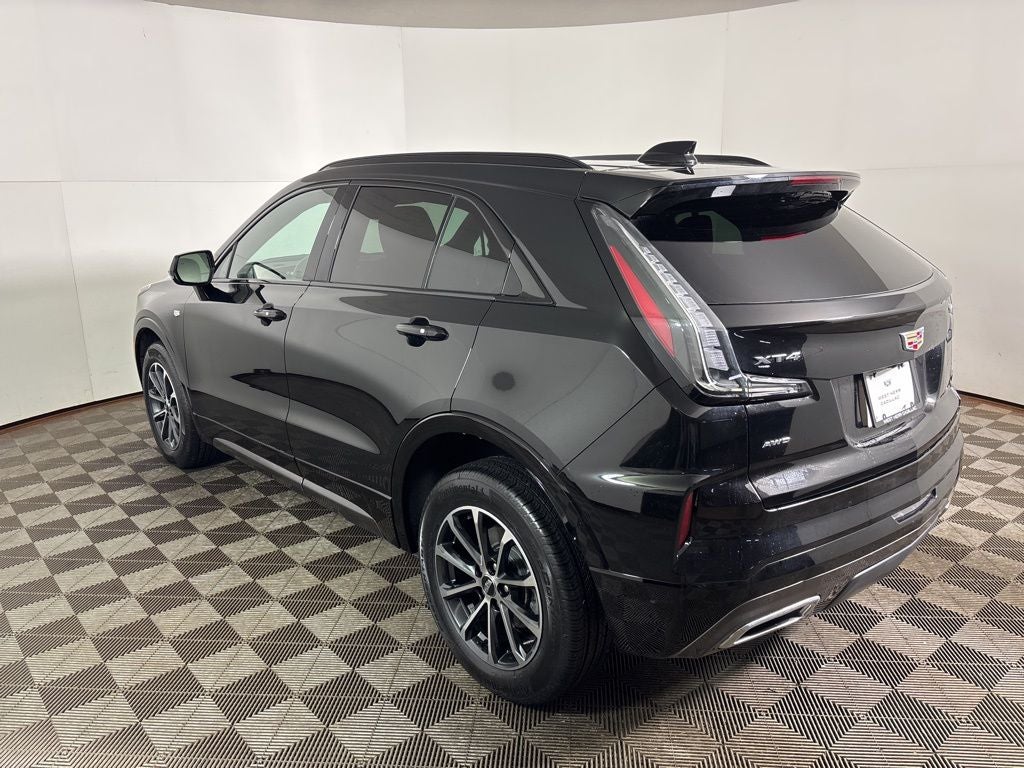 2024 Cadillac XT4 Sport