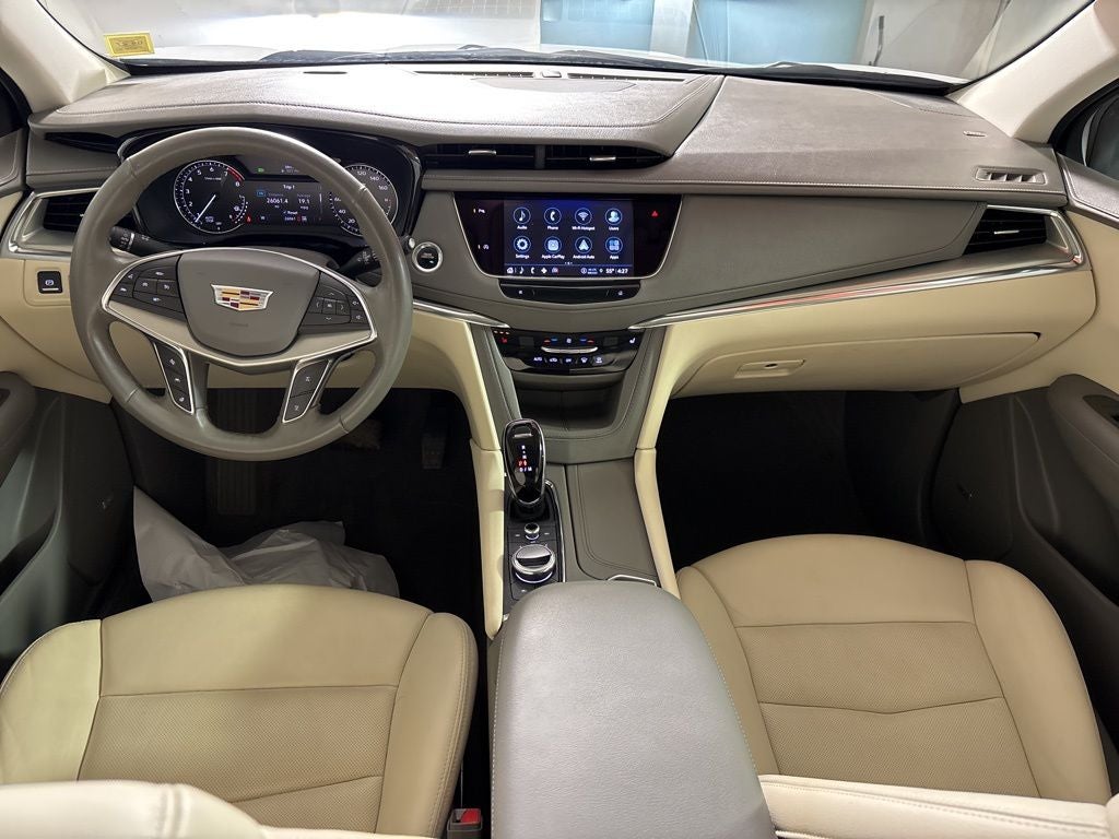 2022 Cadillac XT5 Premium Luxury