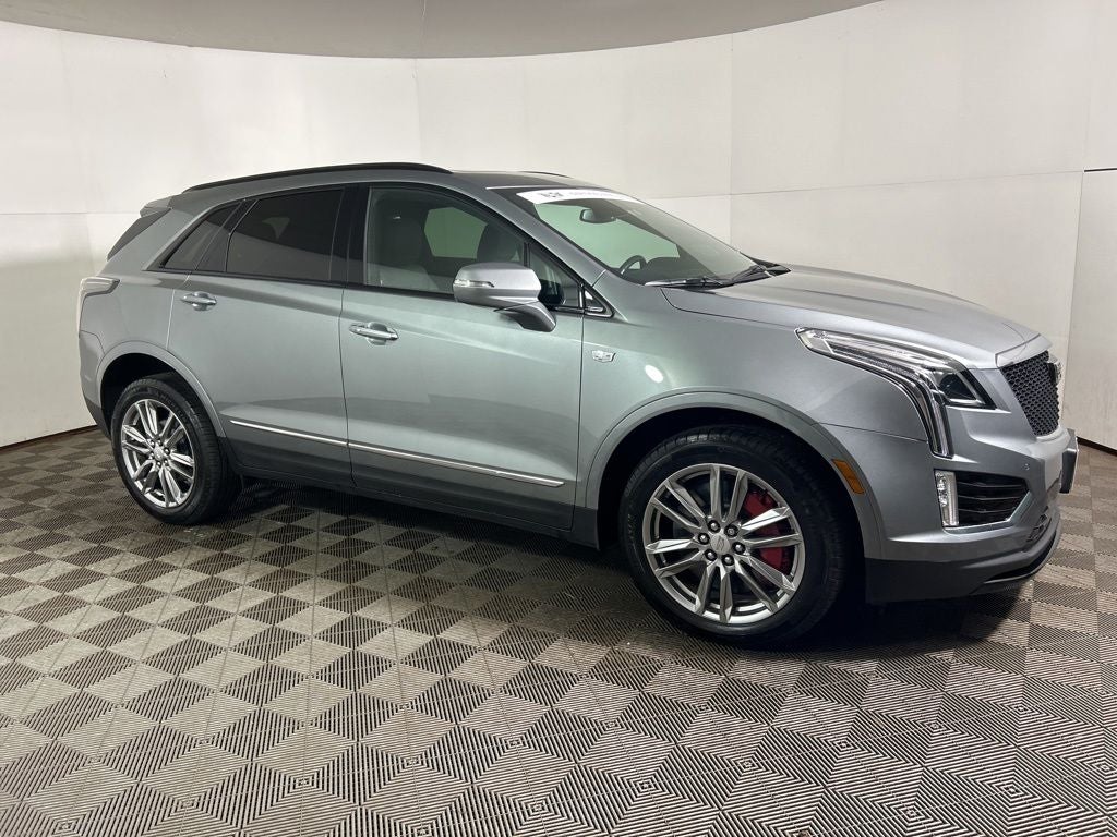 2023 Cadillac XT5 Sport