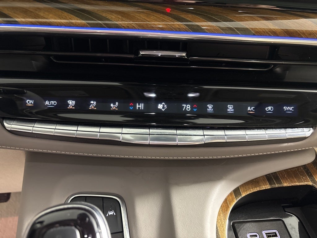 2023 Cadillac Escalade Sport Platinum