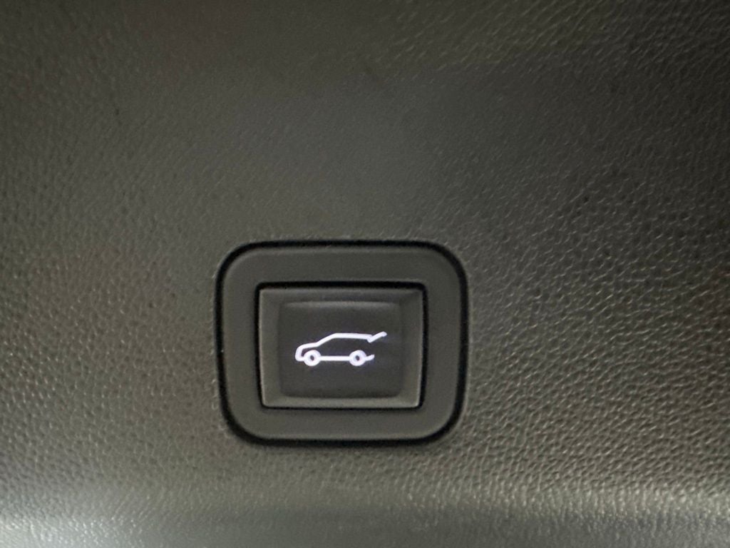 2023 Cadillac Escalade ESV Sport Platinum