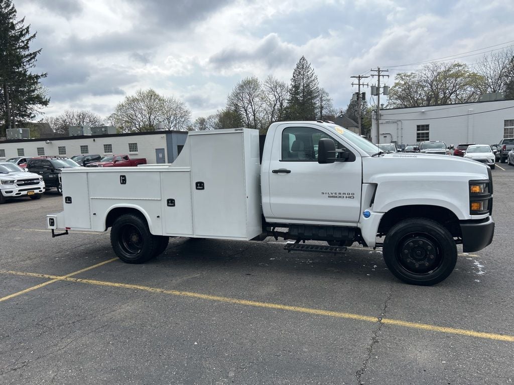 2023 Chevrolet Silverado 4500HD Work Truck