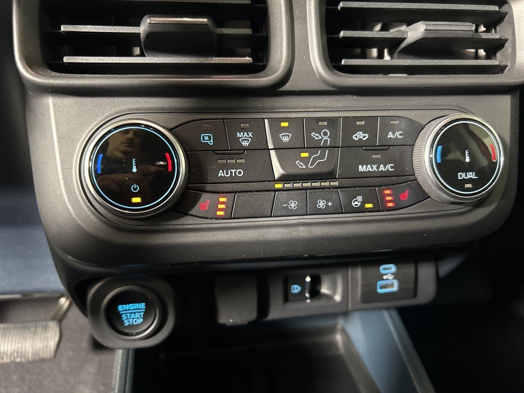 2023 Ford Maverick Lariat