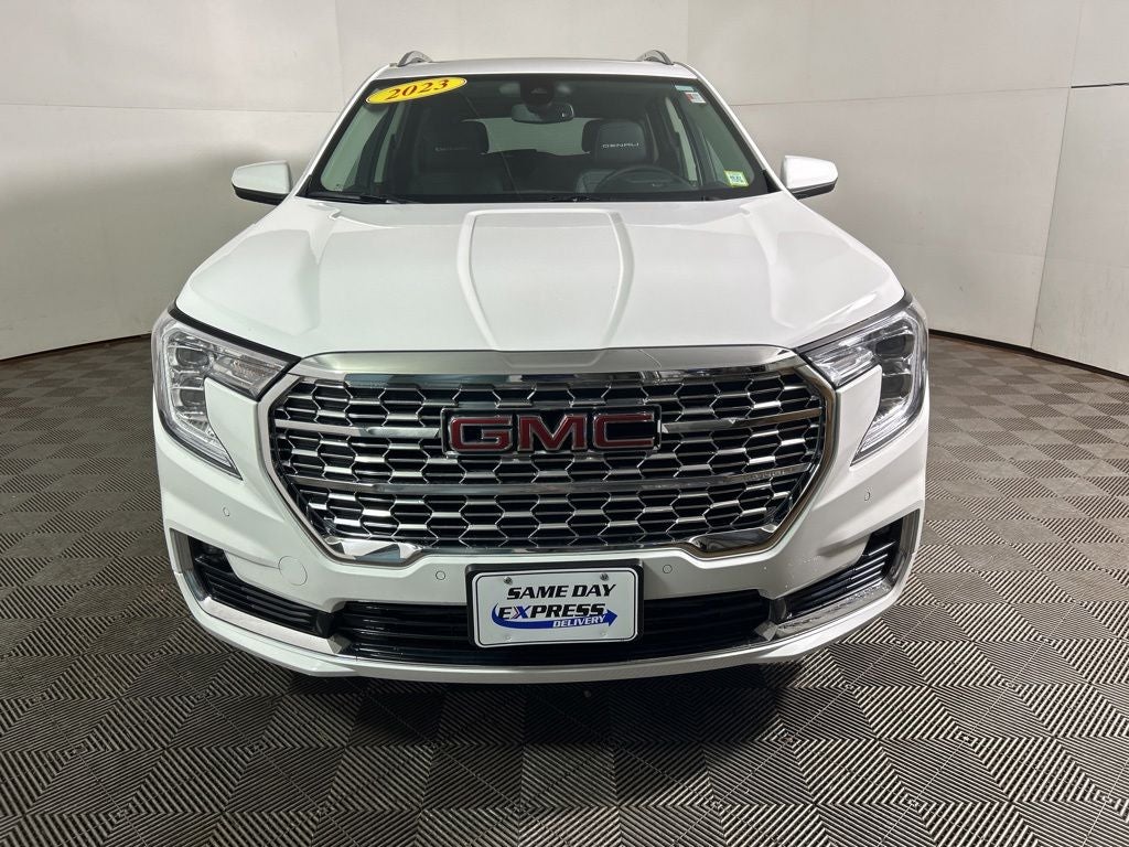 2023 GMC Terrain Denali