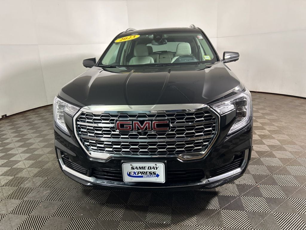 2023 GMC Terrain Denali