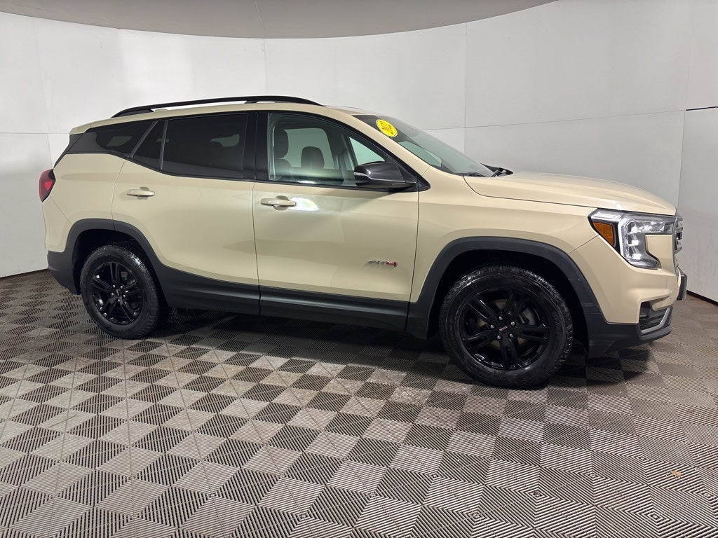 2022 GMC Terrain AT4